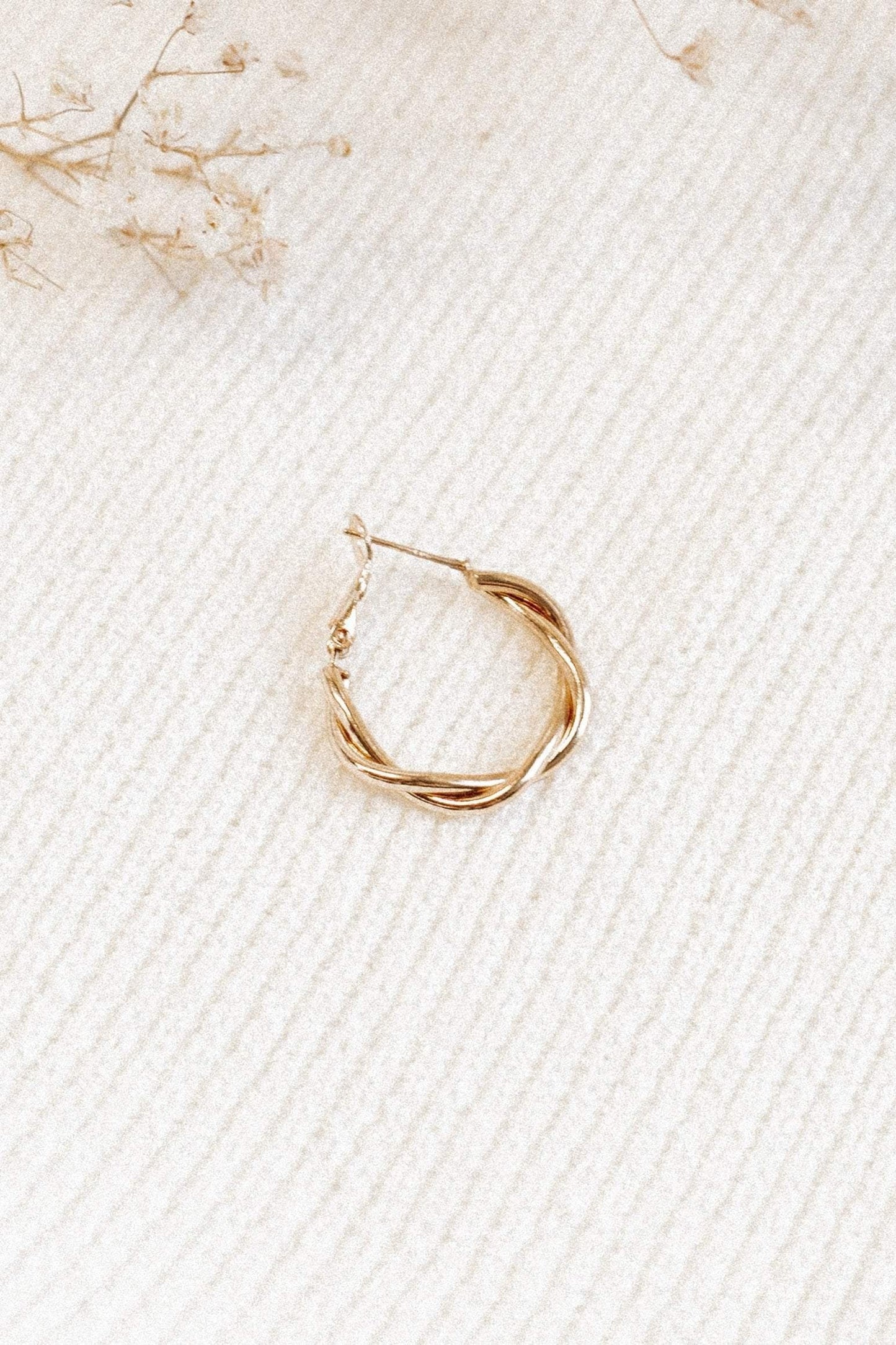 Twist Hoop Snap Earrings